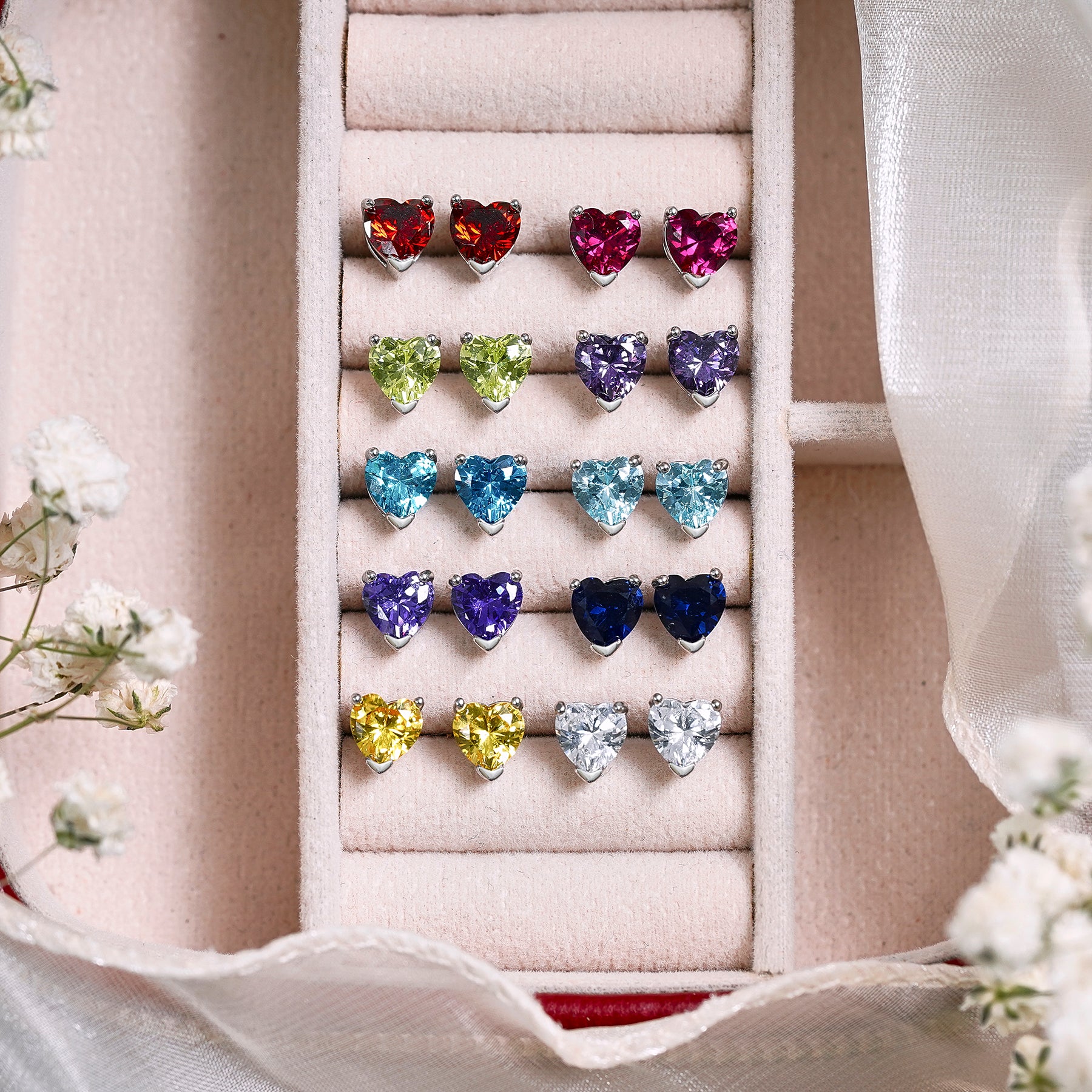 JeenMata Gorgeous 1.5 Carat Heart Cut - Cubic Zirconia - April Birthstone Solitaire Stud Earrings in 18K White Gold Plating for Women