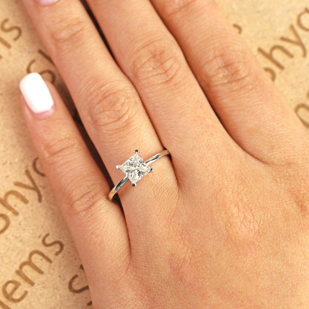 Solitaire 1 Carat Princess Cut Moissanite Engagement Ring