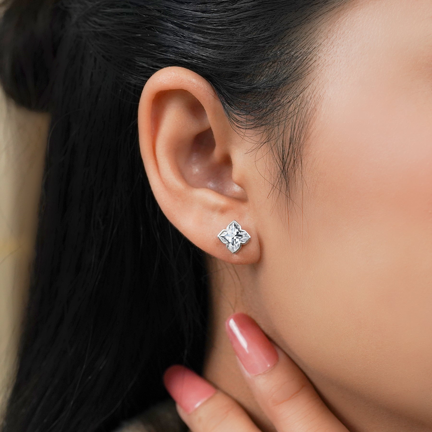 JeenMata 2 Carat Moissanite Flower Stud Earrings - 18K White Gold Plating for Women