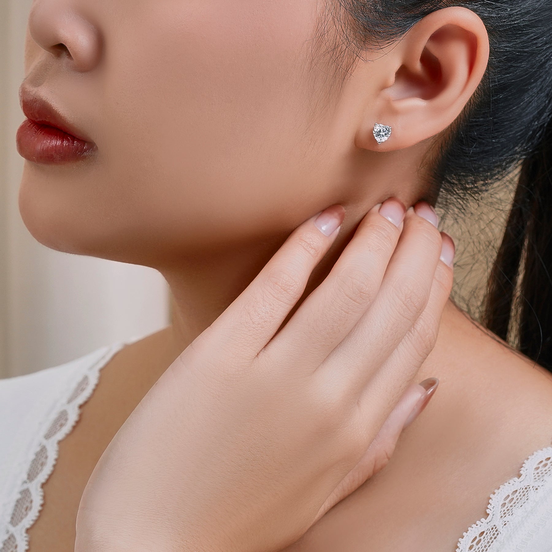 JeenMata Gorgeous 1.5 Carat Heart Cut - Cubic Zirconia - April Birthstone Solitaire Stud Earrings in 18K White Gold Plating for Women