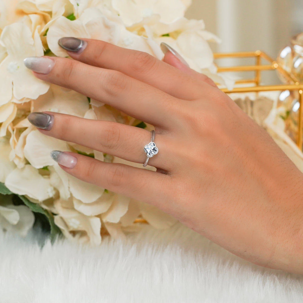 JeenMata 1 Carat Four-Leaf Flower Cut Moissanite Engagement Ring - 18K White Gold Plating for Women