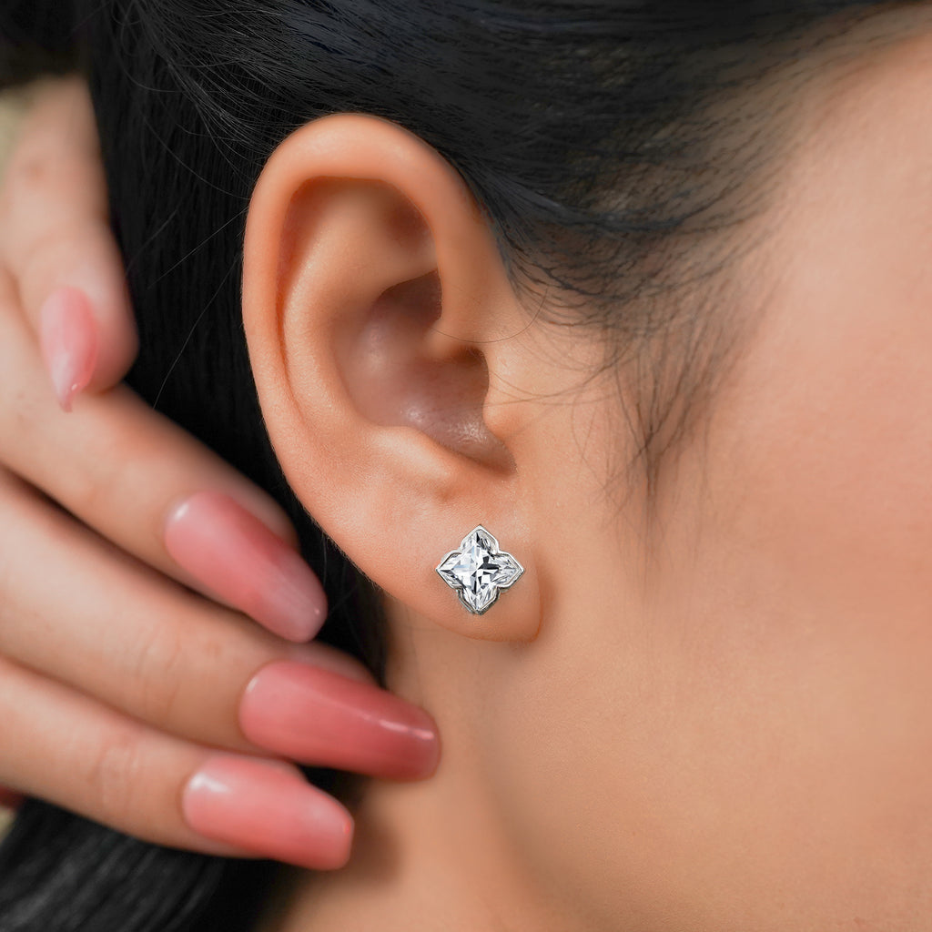 JeenMata 2 Carat Moissanite Flower Stud Earrings - 18K White Gold Plating for Women