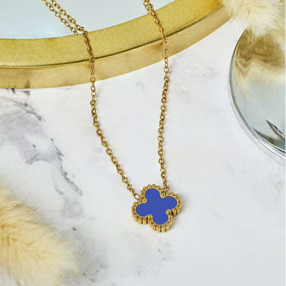 JeenMata Flower Pendant Necklace in Yellow Gold Plated