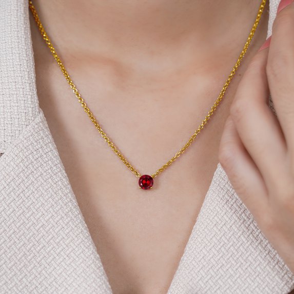 JeenMata 1.75 Carat Garnet - January Birthstone Solitaire Pendant Necklace in 18K Yellow Gold Plated, Female, Adult