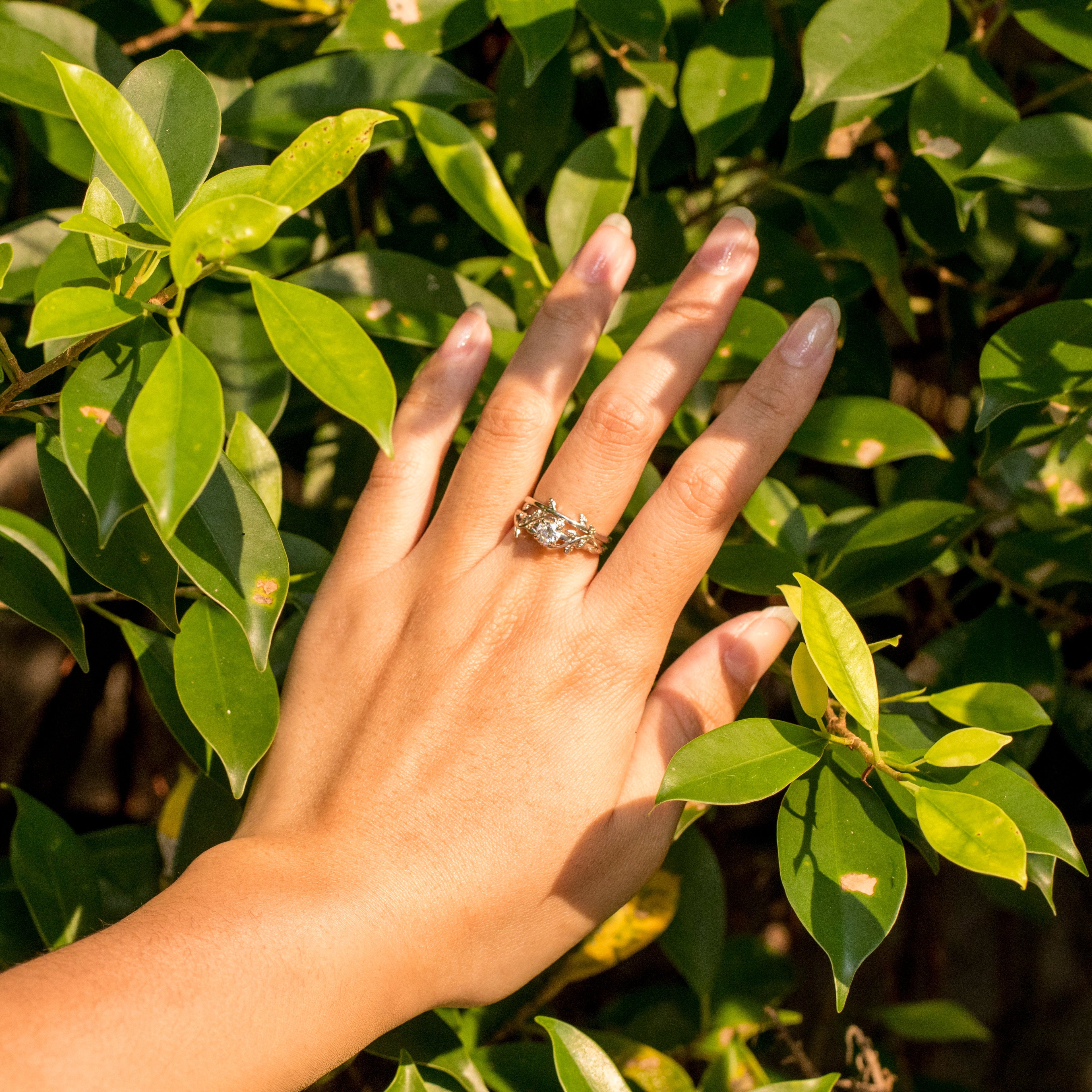 Nature Inspired 1 Carat Round Cut Moissanite Wedding Ring Set