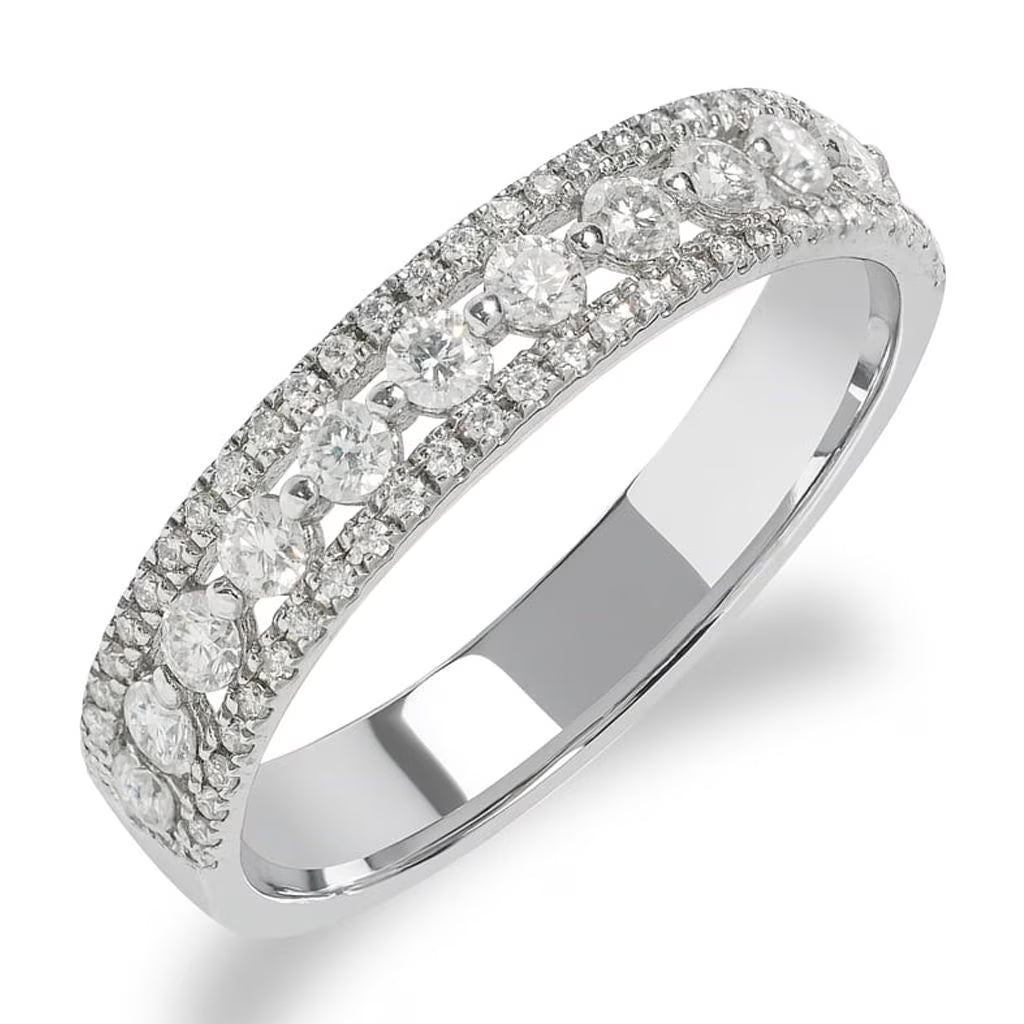 830