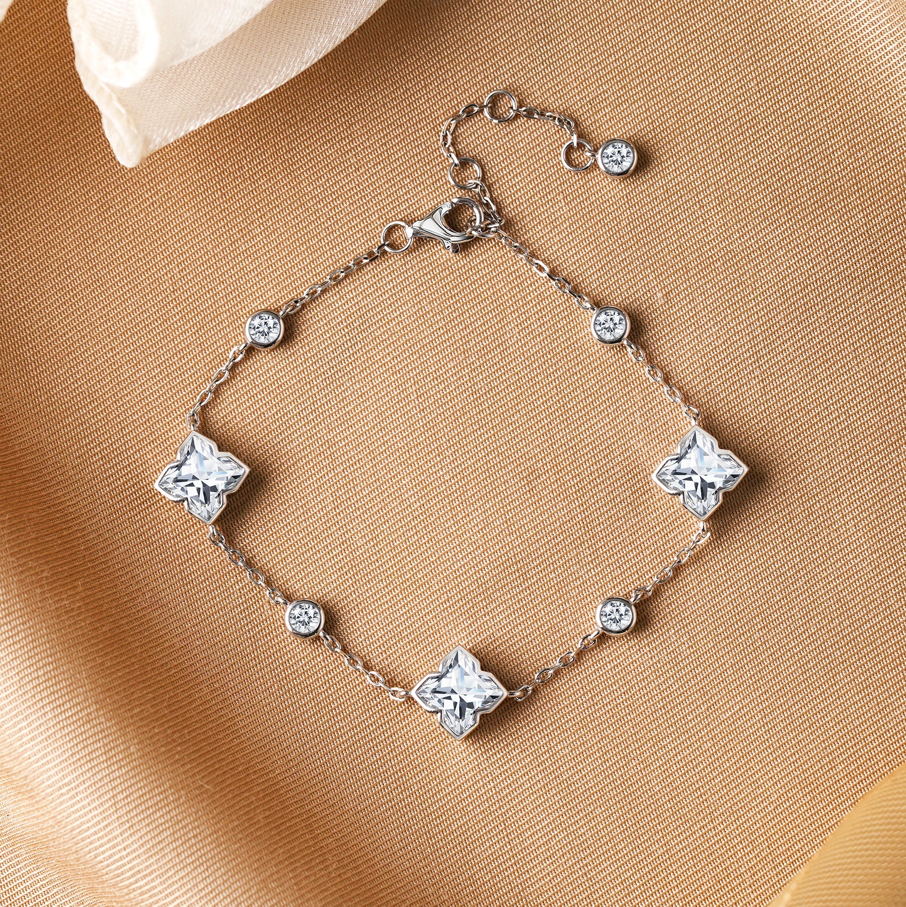 JeenMata 3 Carat Flower Design Moissanite Bracelet - Clover link Bracelet in 18K White Gold Plating for Women