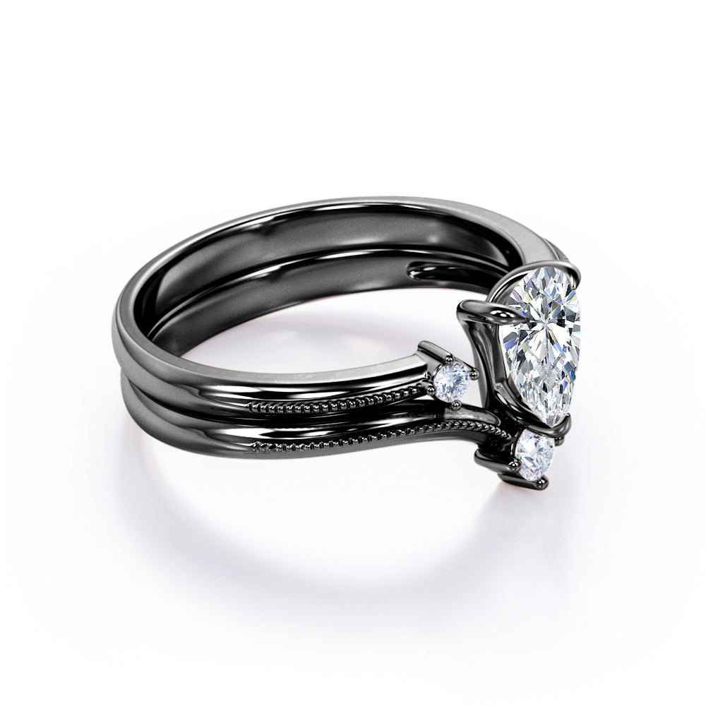 1 Carat Teardrop Moissanite V Shaped Wedding Ring Set