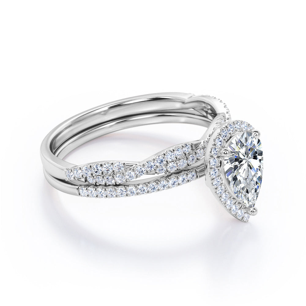 1.25 Carat Pear Cut Moissanite Twisted Wedding Ring Set