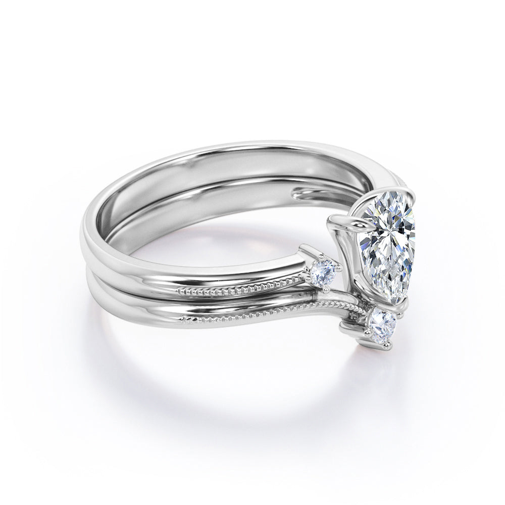 1 Carat Teardrop Moissanite V Shaped Wedding Ring Set