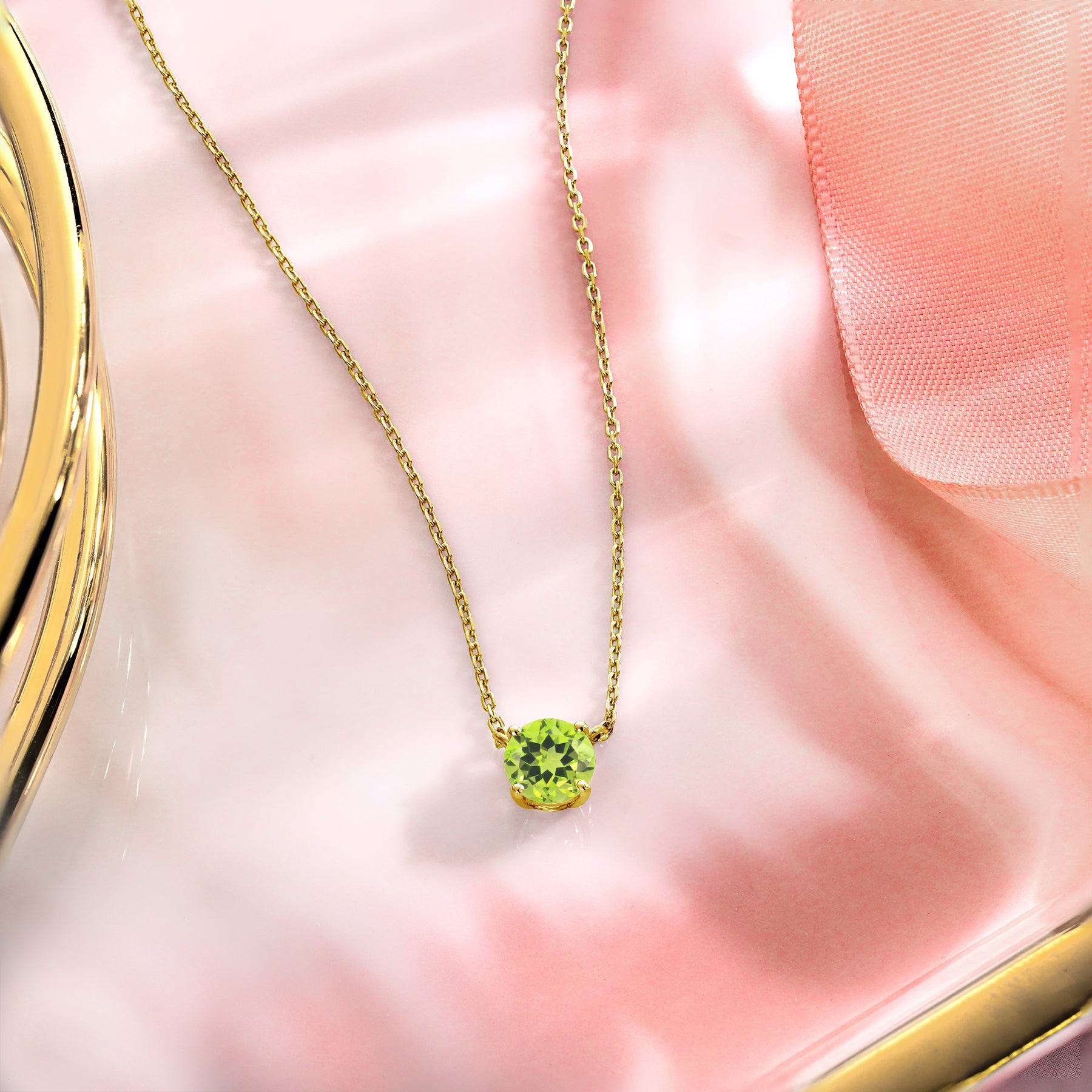JeenMata 1 Carat Peridot - August Birthstone Solitaire Pendant Necklace in 18K Yellow Gold Plated, Female, Adult