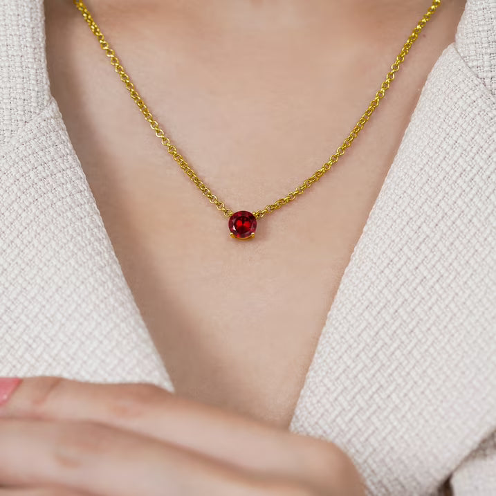 JeenMata 1.75 Carat Garnet - January Birthstone Solitaire Pendant Necklace in 18K Yellow Gold Plated, Female, Adult