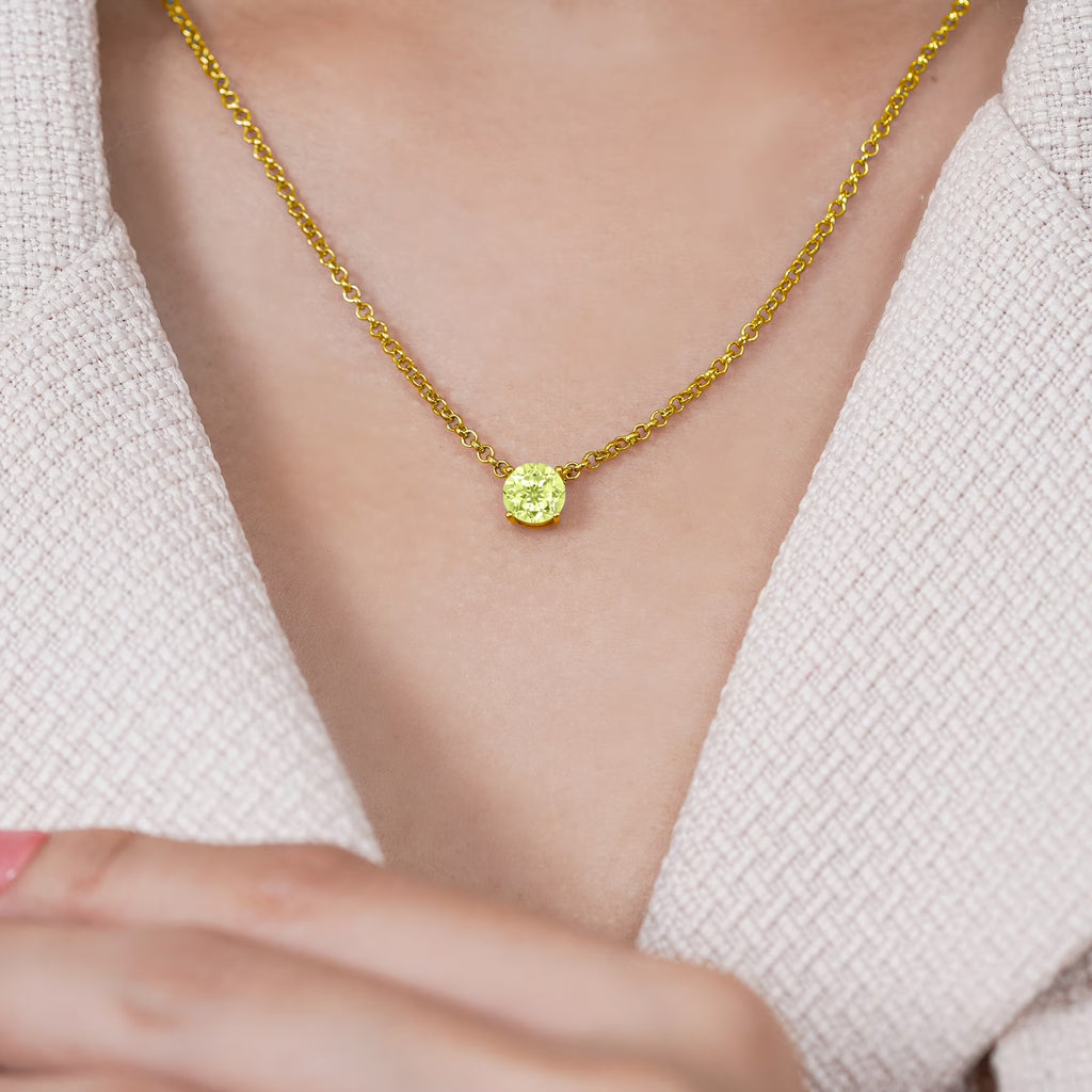 JeenMata 1.75 Carat Peridot - August Birthstone Solitaire Pendant Necklace in 18K Yellow Gold Plated, Female, Adult