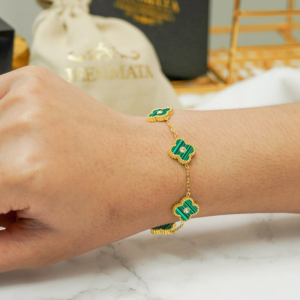 Modern Flower Link Bracelet in Yellow Gold Plated